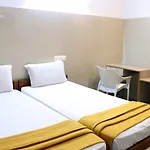 Hotel Saravanaa