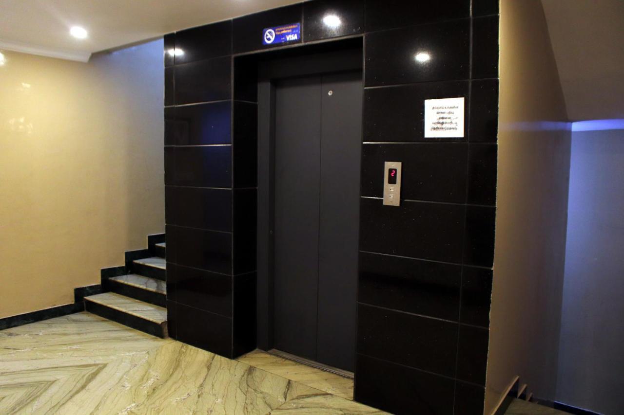 Hotel Saravanaa 3*