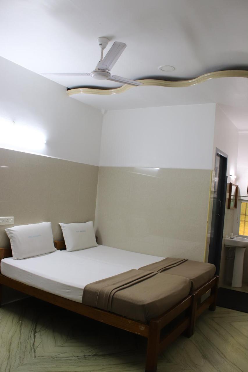Saravanaa Hotel 3*